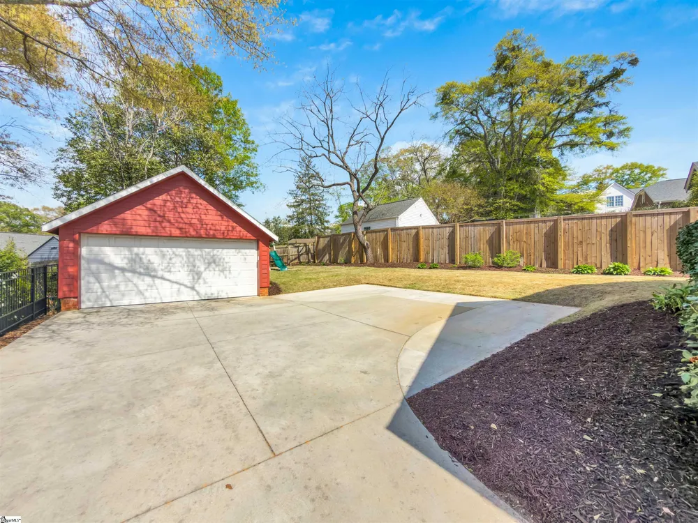 209 Cleveland St, Greenville, SC 29601