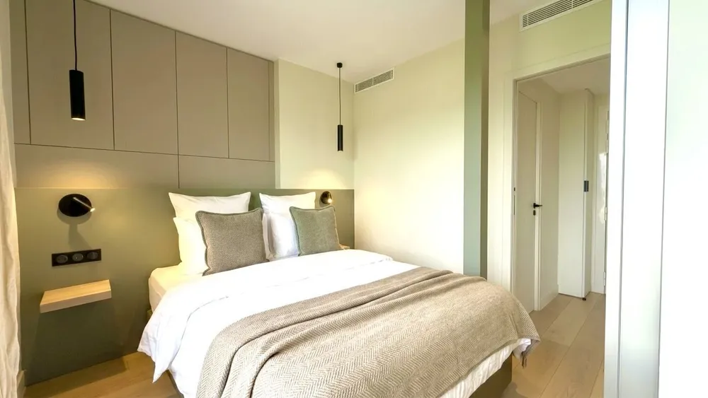 Paris 16th (Porte-Dauphine), 75116, France