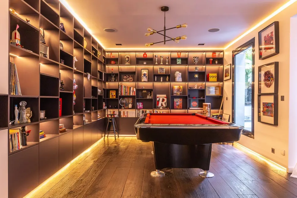 Paris 17th (Plaine-Monceau), 75017, France