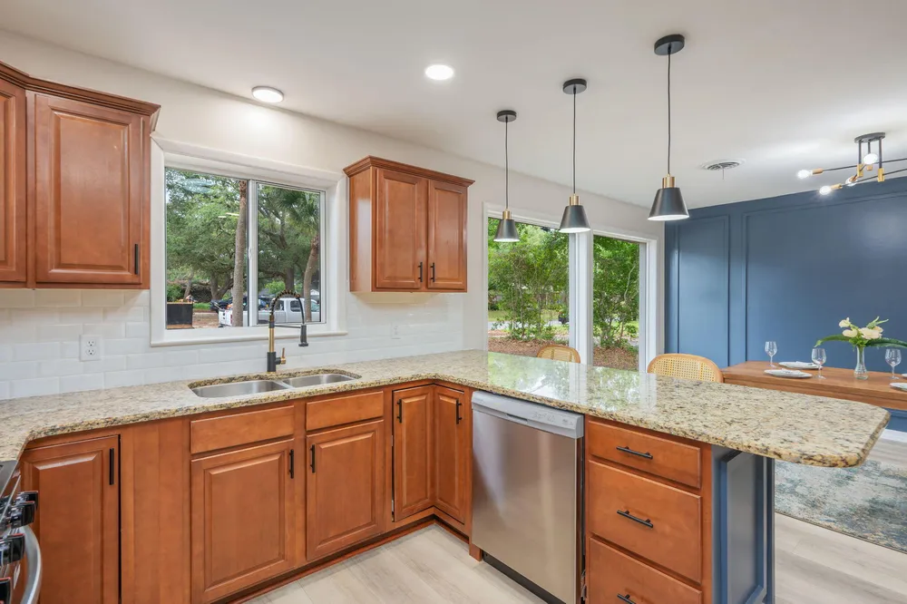 120 Jamestown Ave, Fort Walton Beach, FL 32547