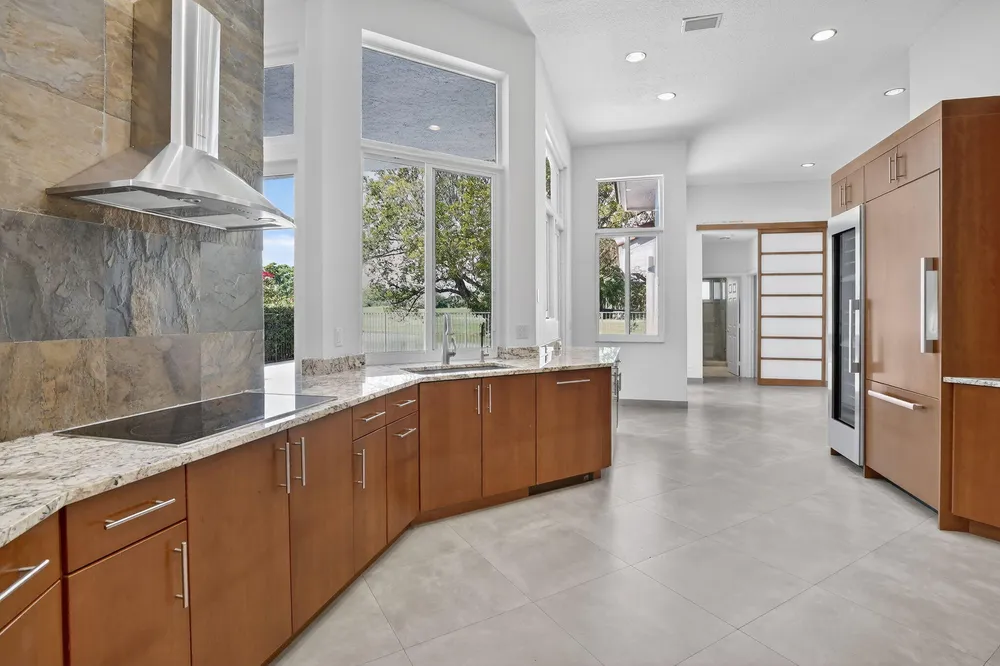 2647 Miller Ct, Weston, FL 33332