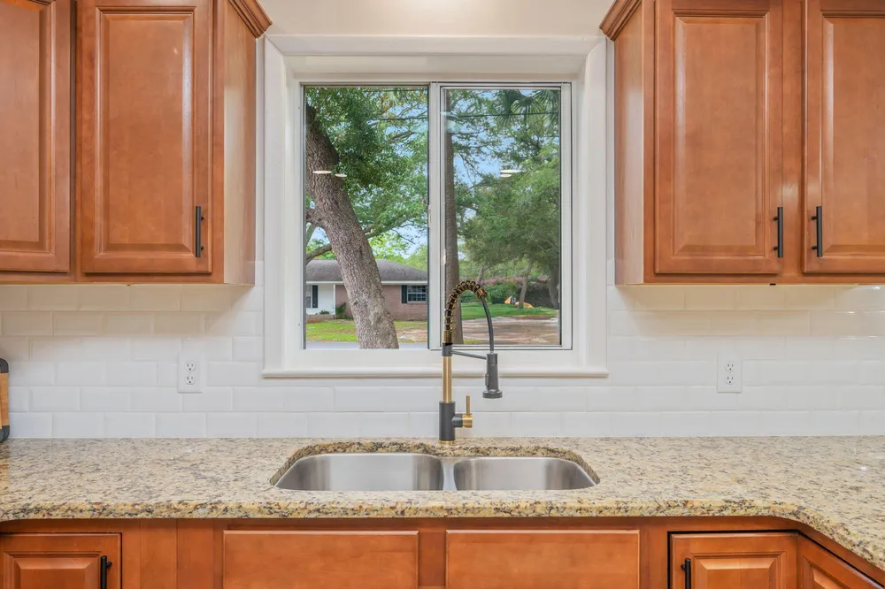 120 Jamestown Ave, Fort Walton Beach, FL 32547