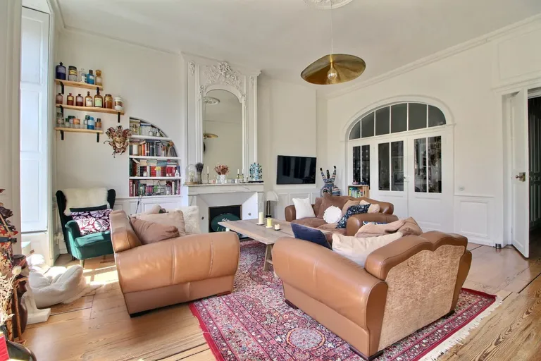 Bordeaux, 33000, France