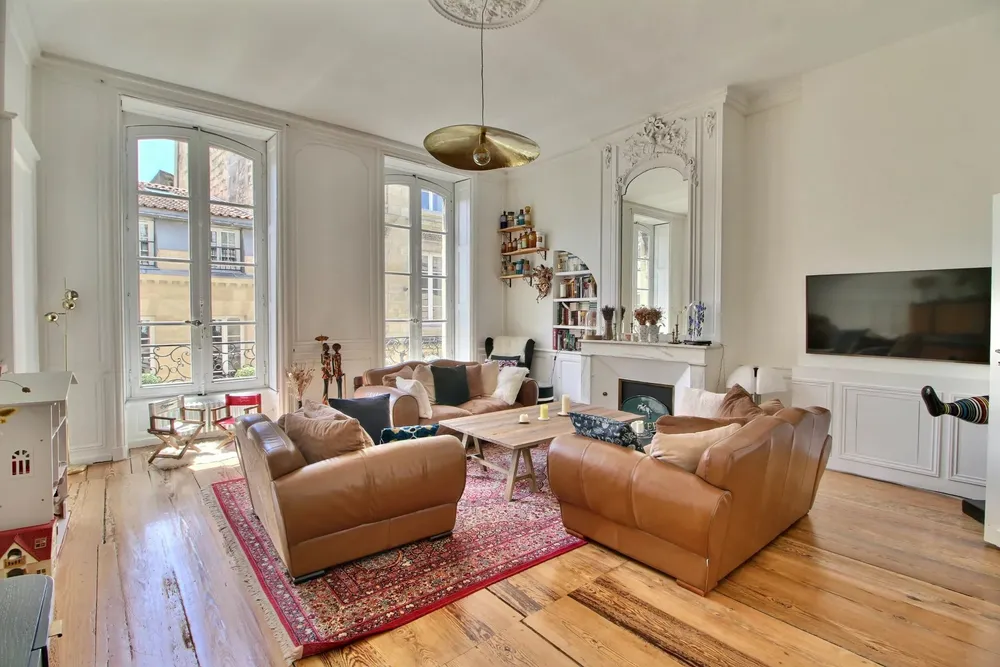 Bordeaux, 33000, France