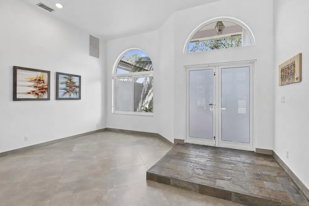 2647 Miller Ct, Weston, FL 33332