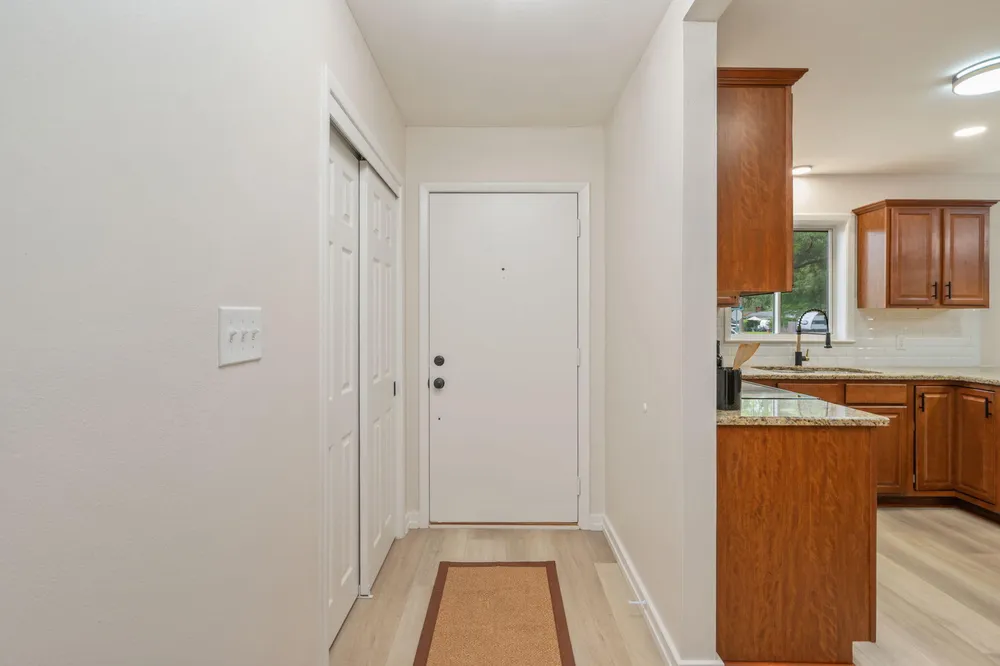 120 Jamestown Ave, Fort Walton Beach, FL 32547