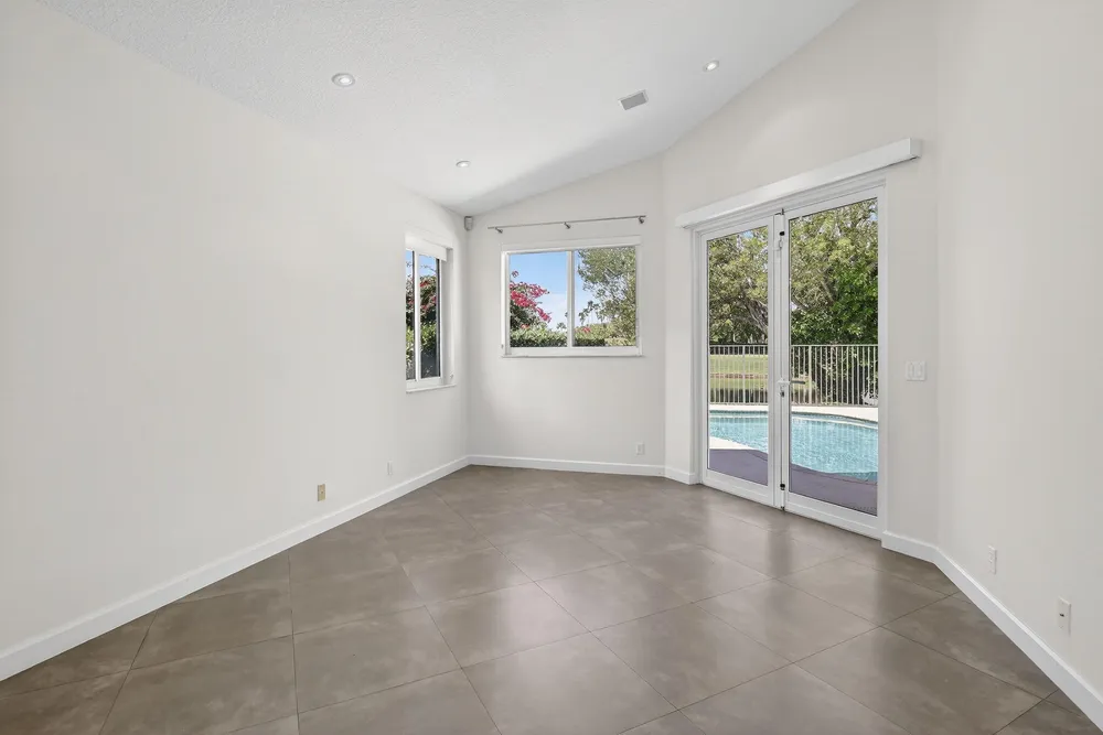 2647 Miller Ct, Weston, FL 33332