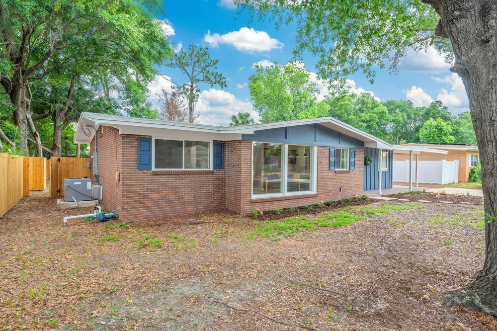 120 Jamestown Ave, Fort Walton Beach, FL 32547