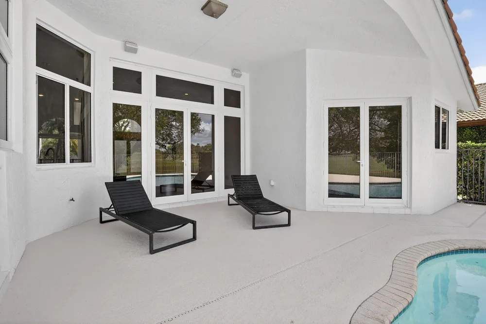 2647 Miller Ct, Weston, FL 33332