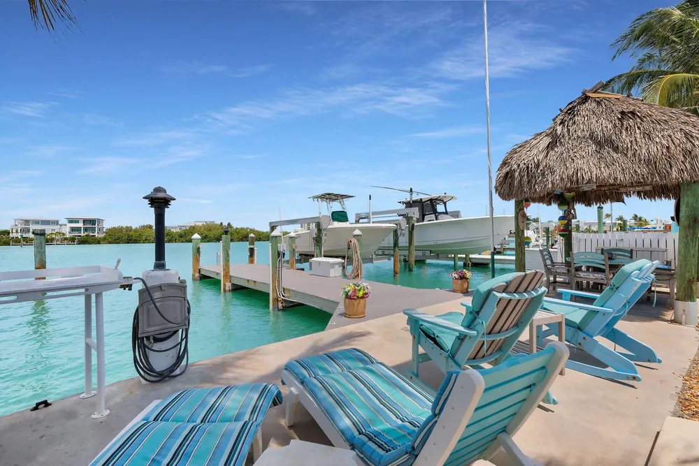 8 Sadowski Causeway, Key Colony Beach, FL 33051