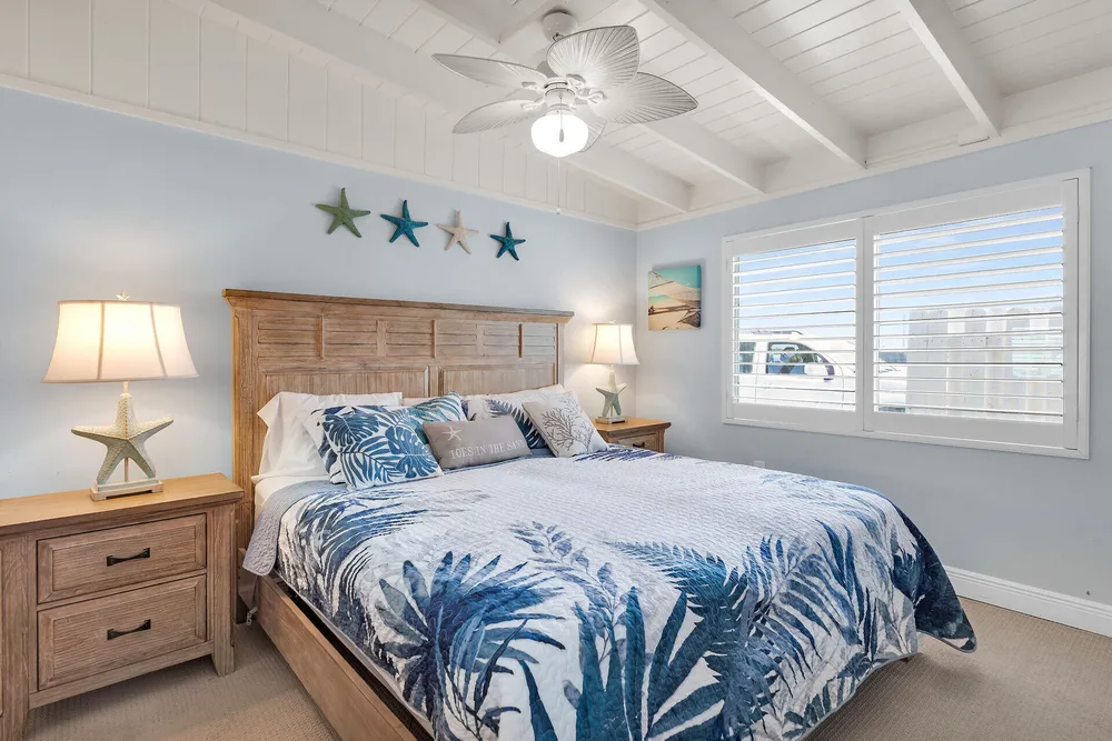 8 Sadowski Causeway, Key Colony Beach, FL 33051