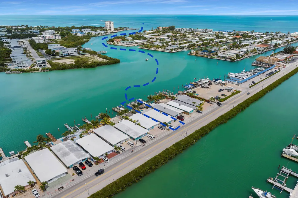 8 Sadowski Causeway, Key Colony Beach, FL 33051