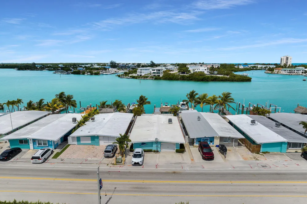 8 Sadowski Causeway, Key Colony Beach, FL 33051