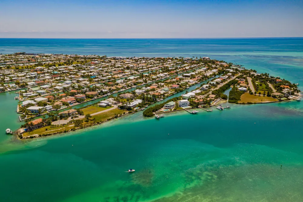 8 Sadowski Causeway, Key Colony Beach, FL 33051