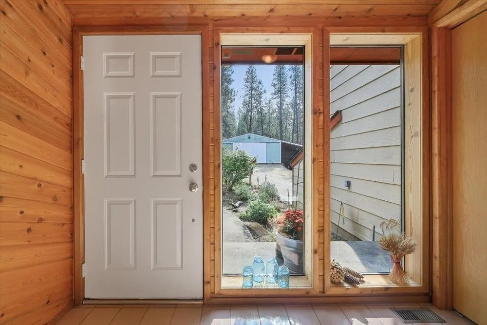 9105 S Sherman Rd, Spokane, WA 99224