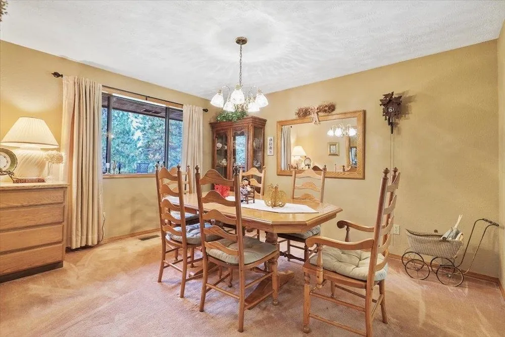 9105 S Sherman Rd, Spokane, WA 99224