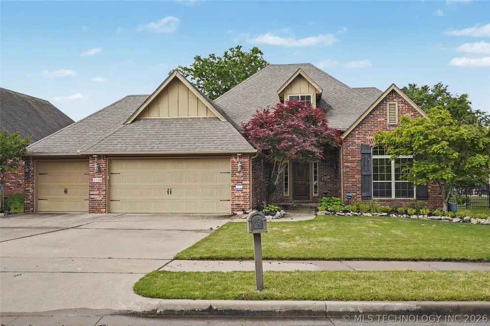 3108 S Gardenia Ct, Broken Arrow, OK 74012