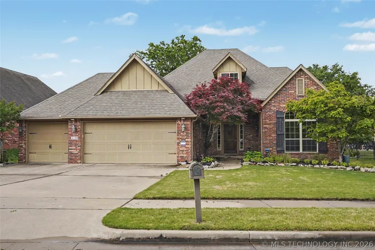 3108 S Gardenia Ct, Broken Arrow, OK 74012