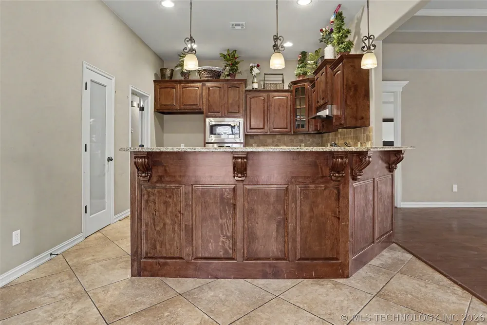 3108 S Gardenia Ct, Broken Arrow, OK 74012