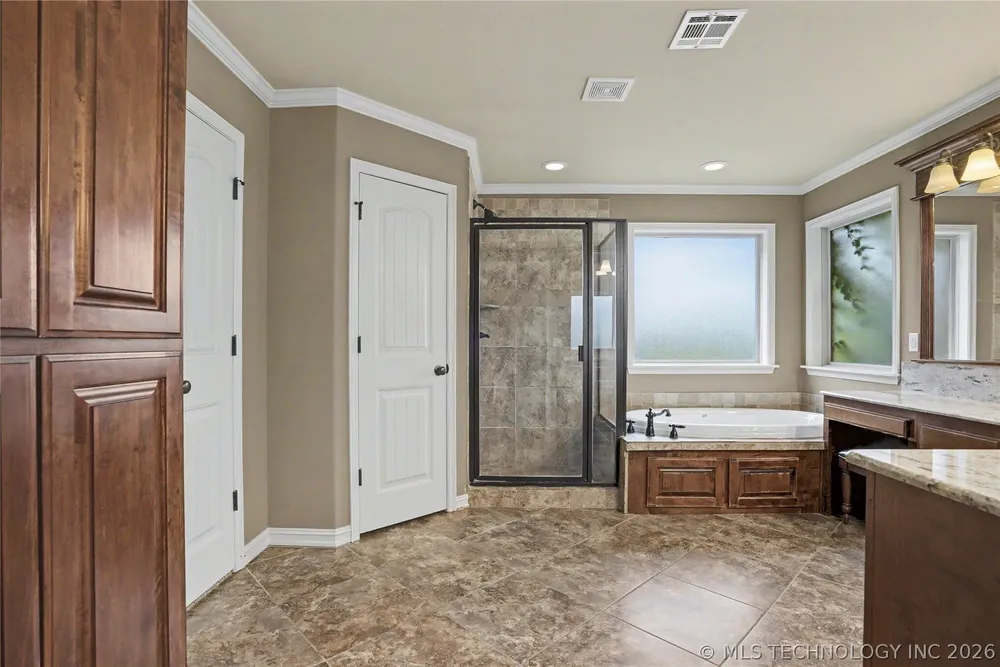 3108 S Gardenia Ct, Broken Arrow, OK 74012