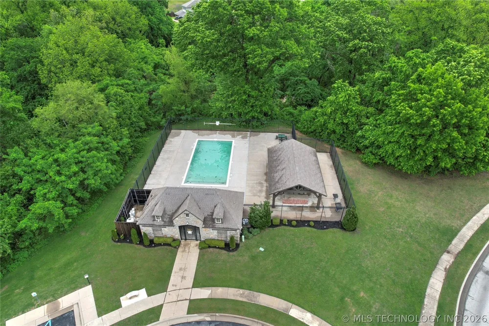 3108 S Gardenia Ct, Broken Arrow, OK 74012