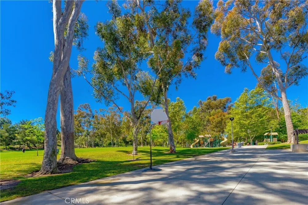 2 Evening Breeze, Irvine, CA 92603