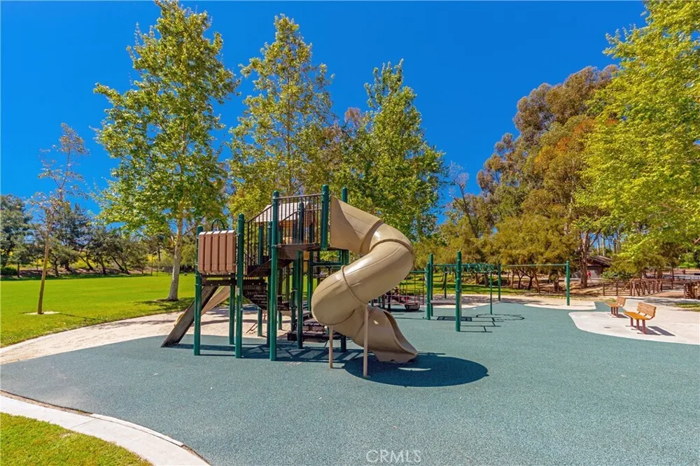 2 Evening Breeze, Irvine, CA 92603