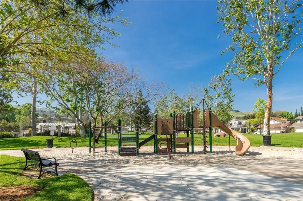 2 Evening Breeze, Irvine, CA 92603