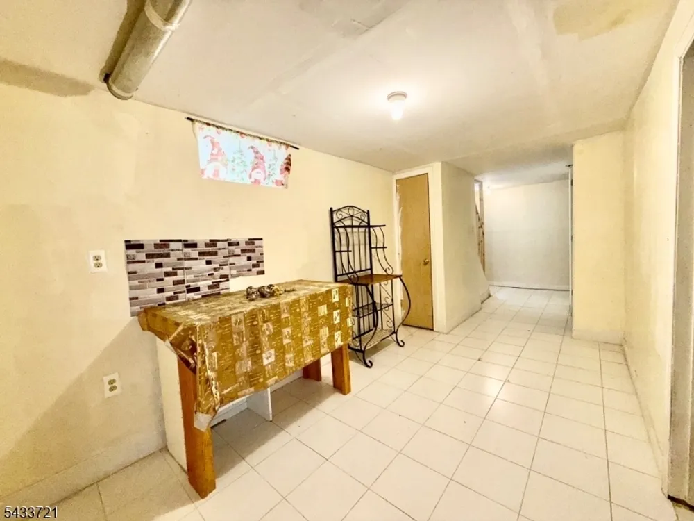 659 S 2nd St, Plainfield, NJ 07060