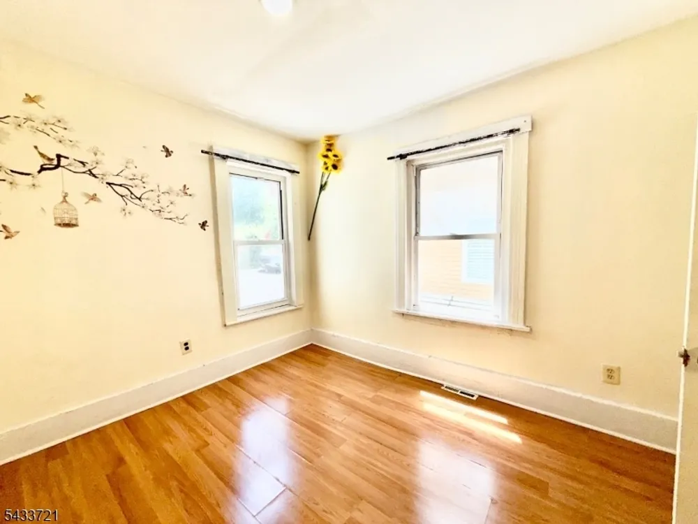 659 S 2nd St, Plainfield, NJ 07060