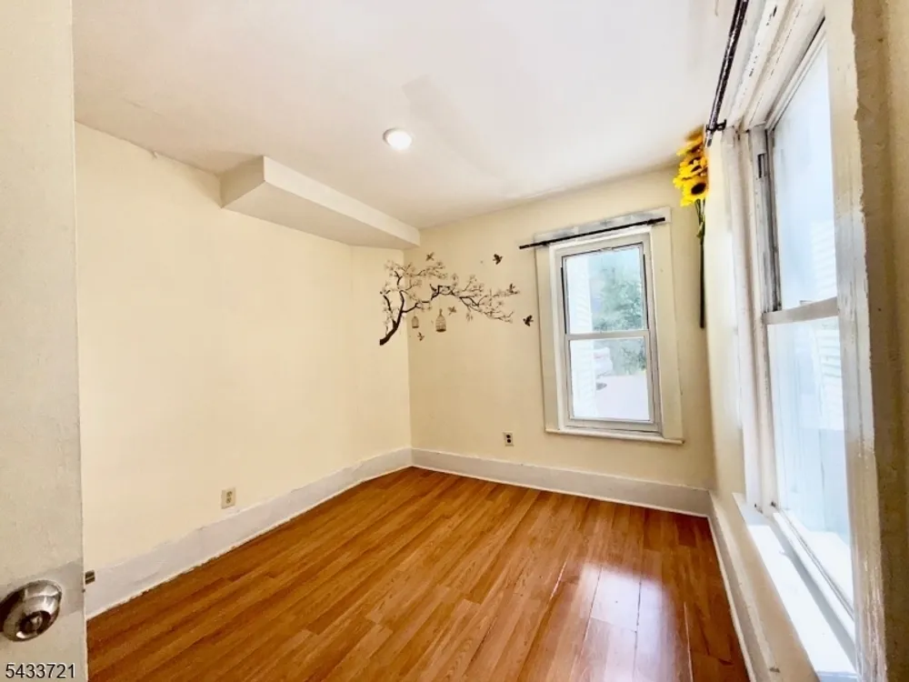 659 S 2nd St, Plainfield, NJ 07060