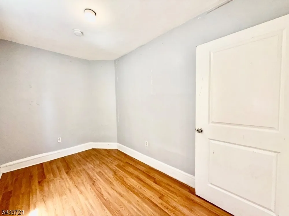 659 S 2nd St, Plainfield, NJ 07060