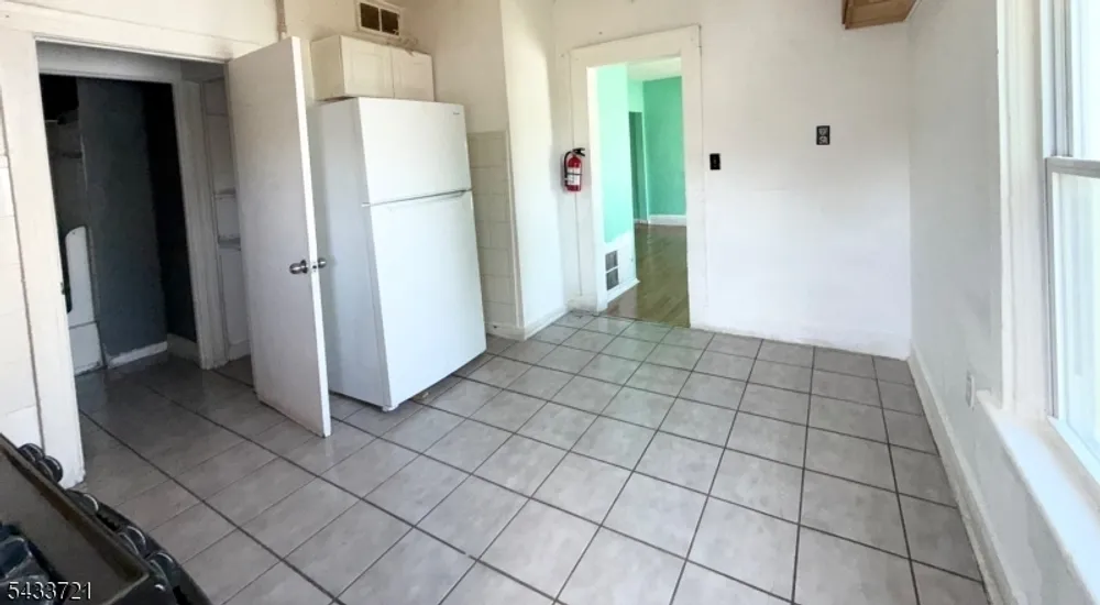 659 S 2nd St, Plainfield, NJ 07060