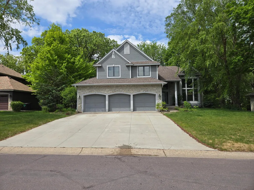 13856 Essex Trail, Apple Valley, MN 55124