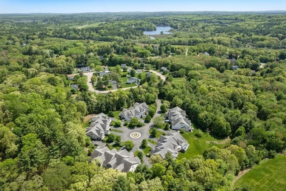 3 Pine Ridge Dr, Medway, MA 02053
