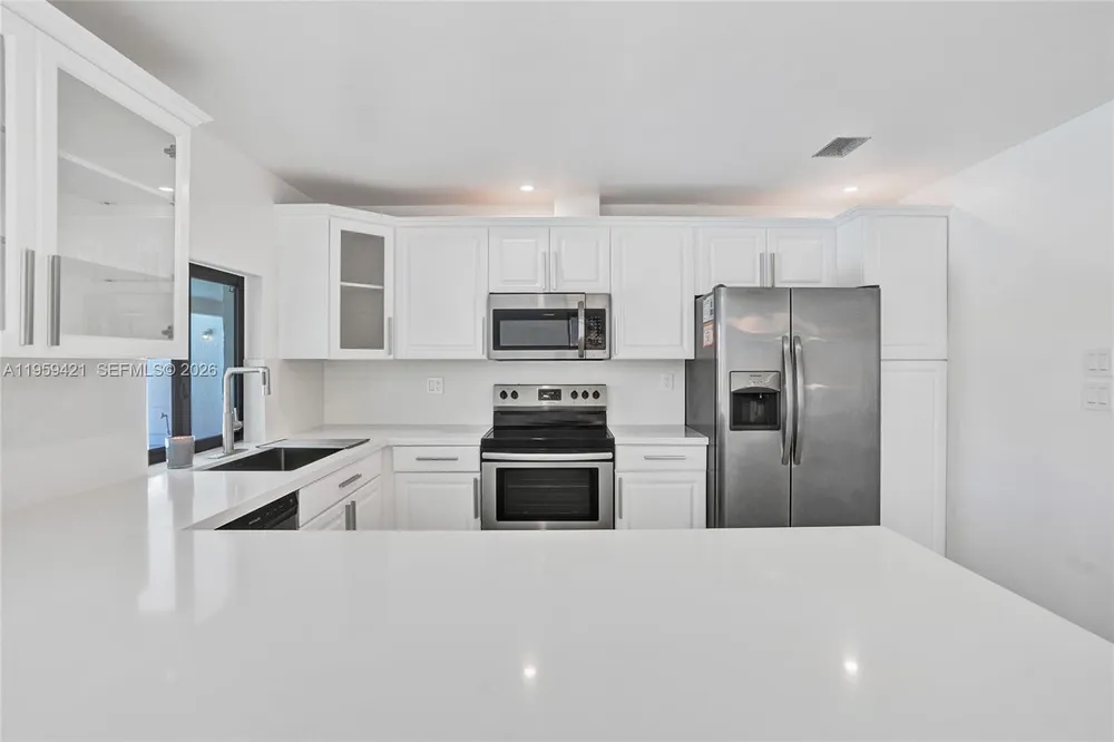 16653 Golfview Dr, Weston, FL 33326