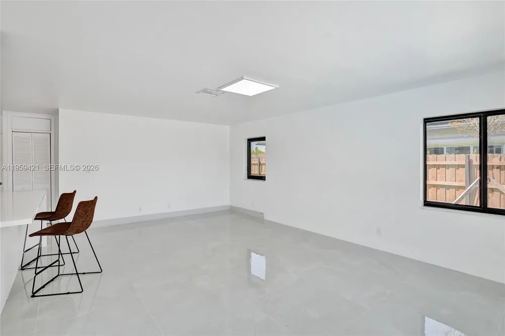 16653 Golfview Dr, Weston, FL 33326