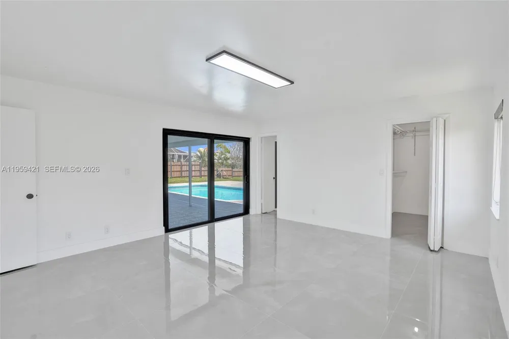 16653 Golfview Dr, Weston, FL 33326