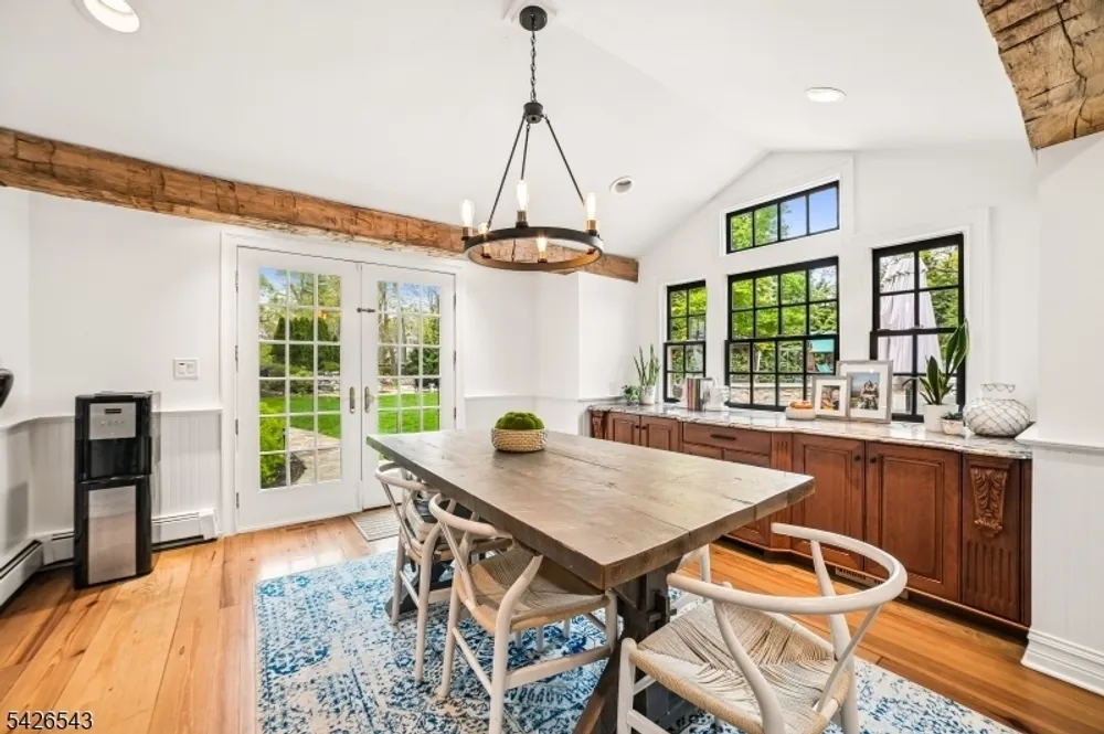379 White Oak Ridge Rd, Essex, Millburn Township, NJ 07078