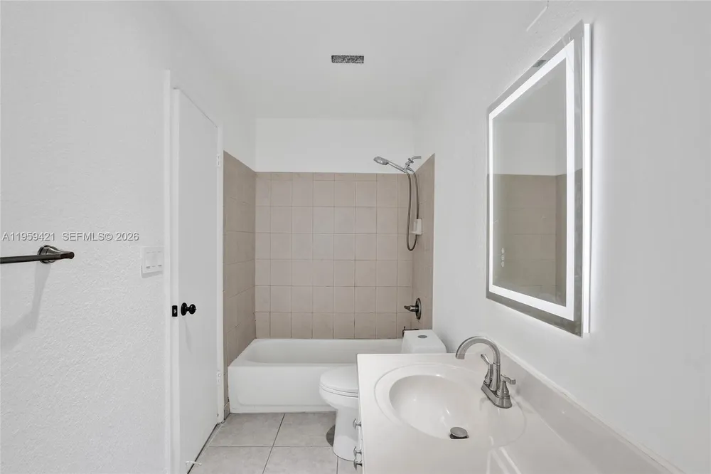 16653 Golfview Dr, Weston, FL 33326