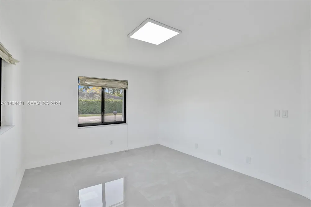 16653 Golfview Dr, Weston, FL 33326