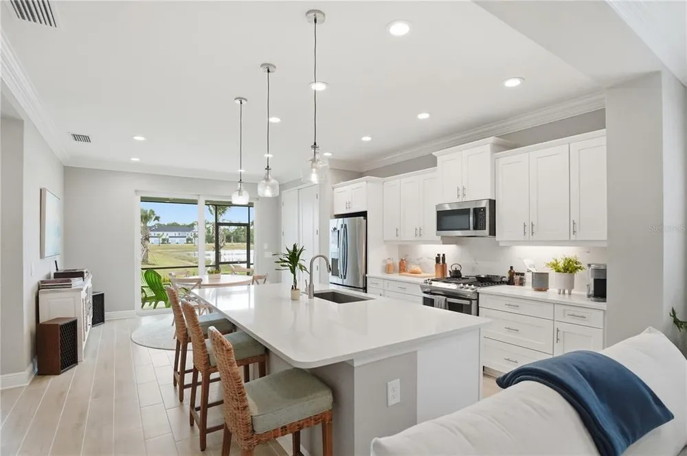 6515 Big Bayou Dr, Sarasota, FL 34241