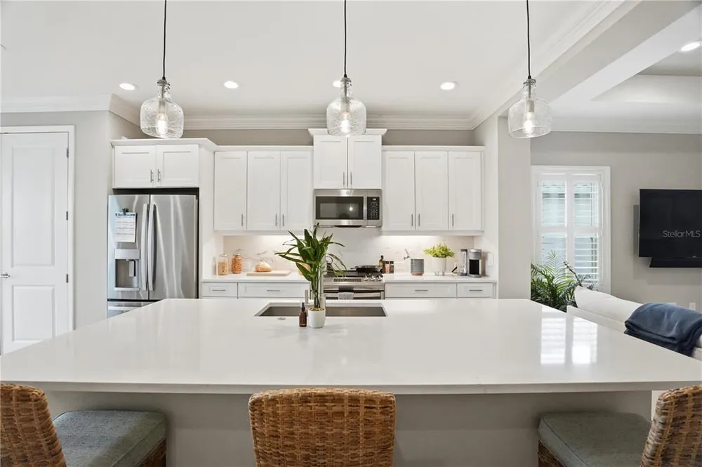 6515 Big Bayou Dr, Sarasota, FL 34241