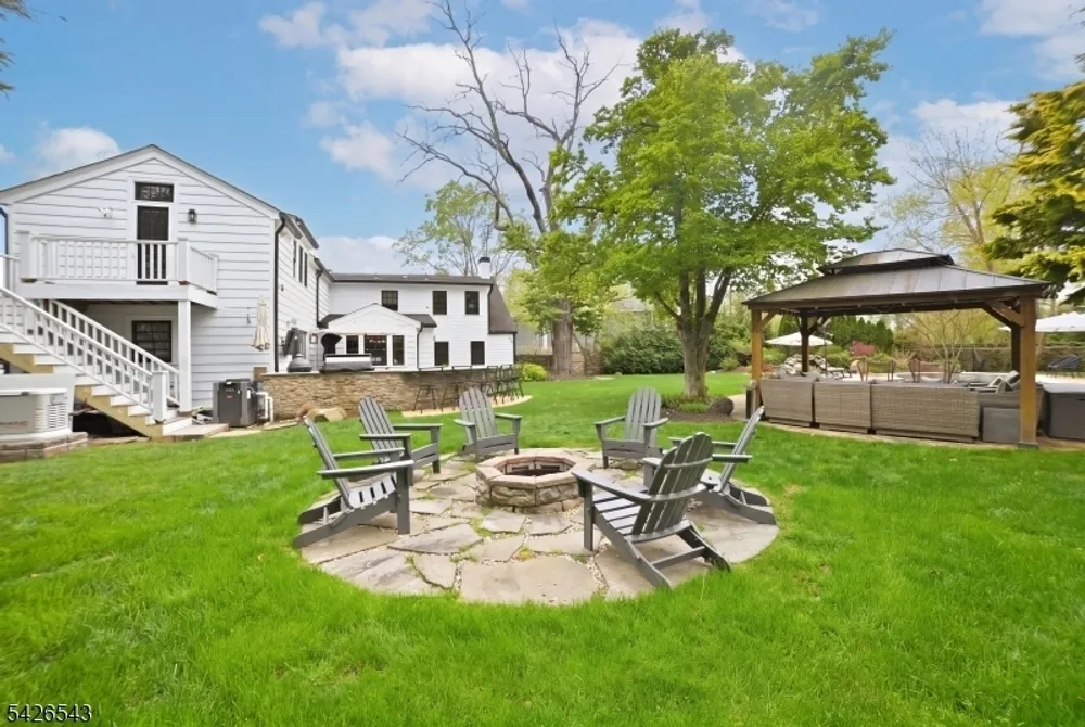 379 White Oak Ridge Rd, Essex, Millburn Township, NJ 07078
