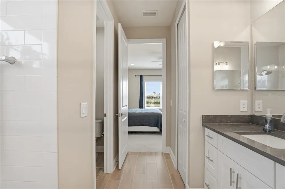 6515 Big Bayou Dr, Sarasota, FL 34241