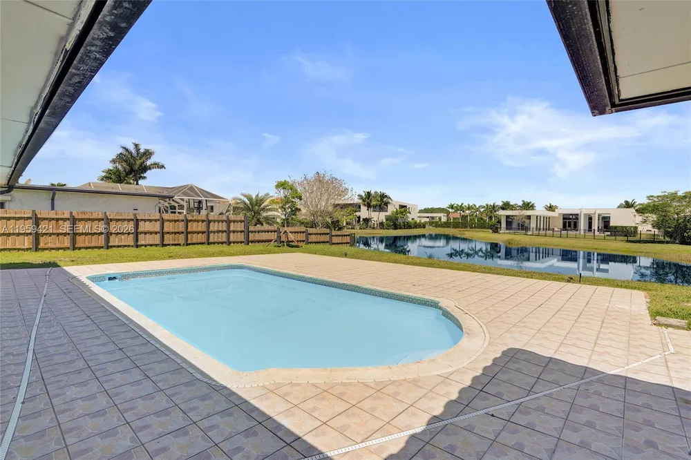 16653 Golfview Dr, Weston, FL 33326