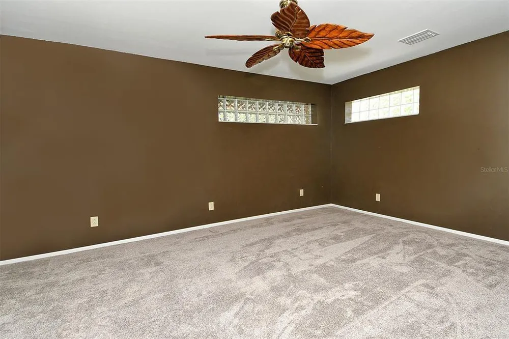 3140 Espanola Dr, Sarasota, FL 34239