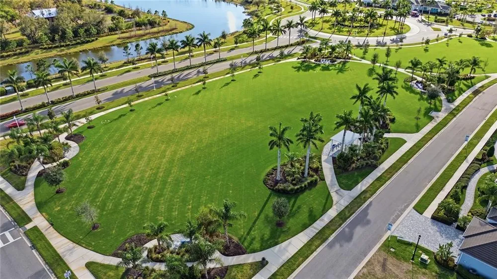 6515 Big Bayou Dr, Sarasota, FL 34241