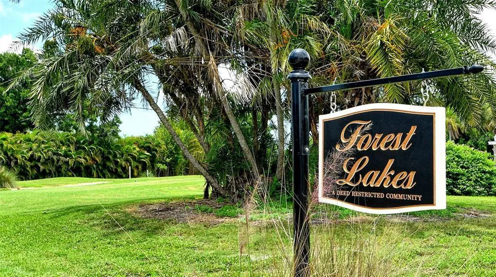 3140 Espanola Dr, Sarasota, FL 34239