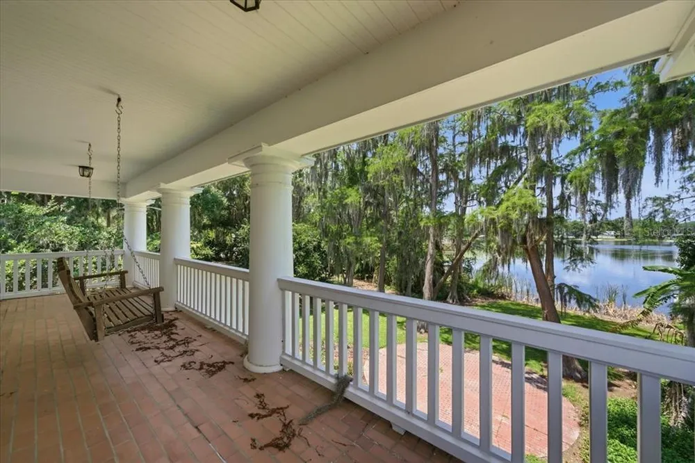 15612 Howell Park Ln, Tampa, FL 33625